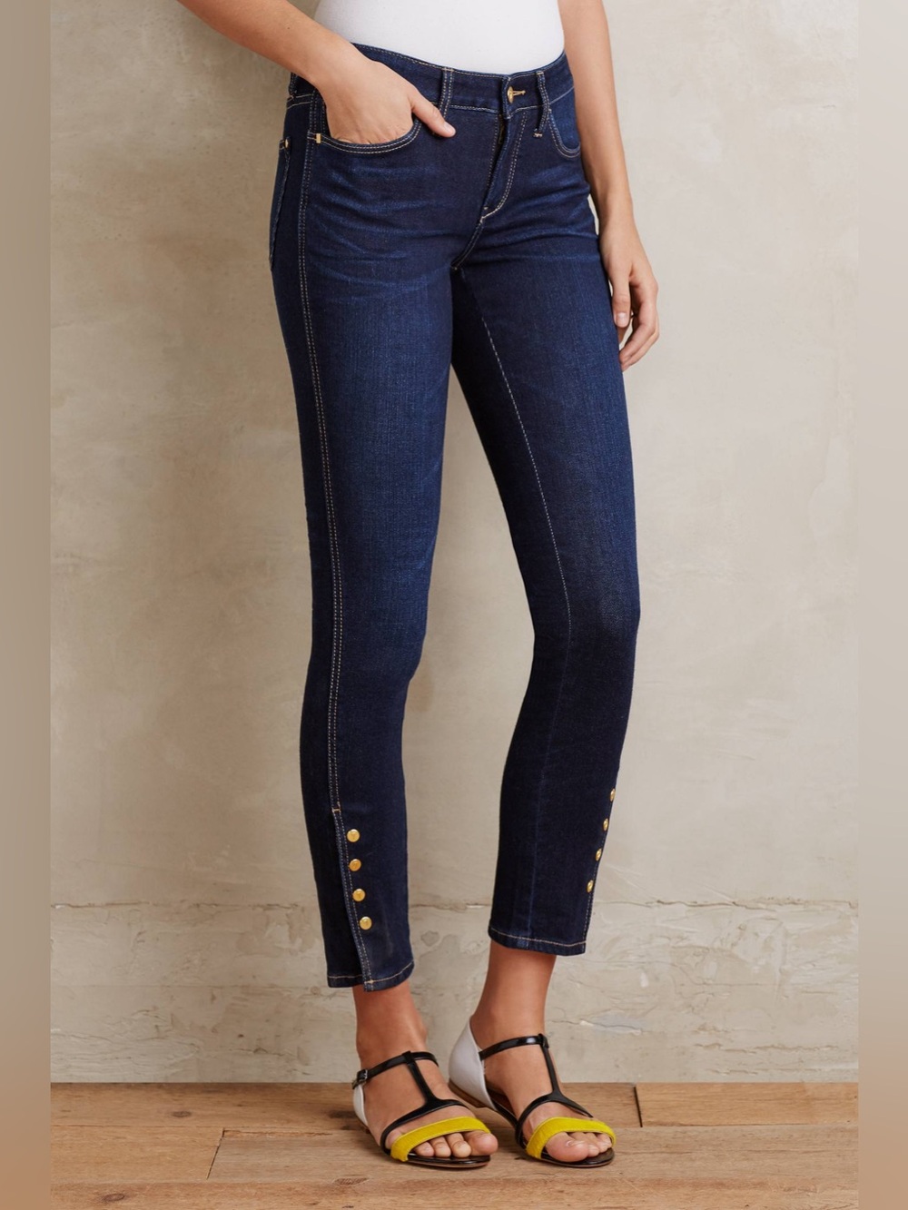 Pilcro Stet Twisted Seam Mid-Rise Jeans Anthropologie Ankle Buttons 25